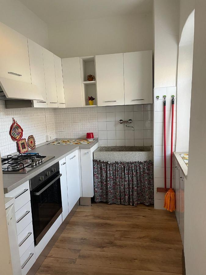 Apartamento Casa Zanoni Torbole Sul Garda Exterior foto