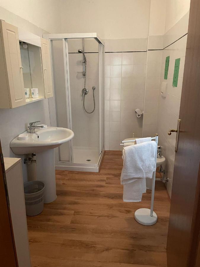 Apartamento Casa Zanoni Torbole Sul Garda Exterior foto